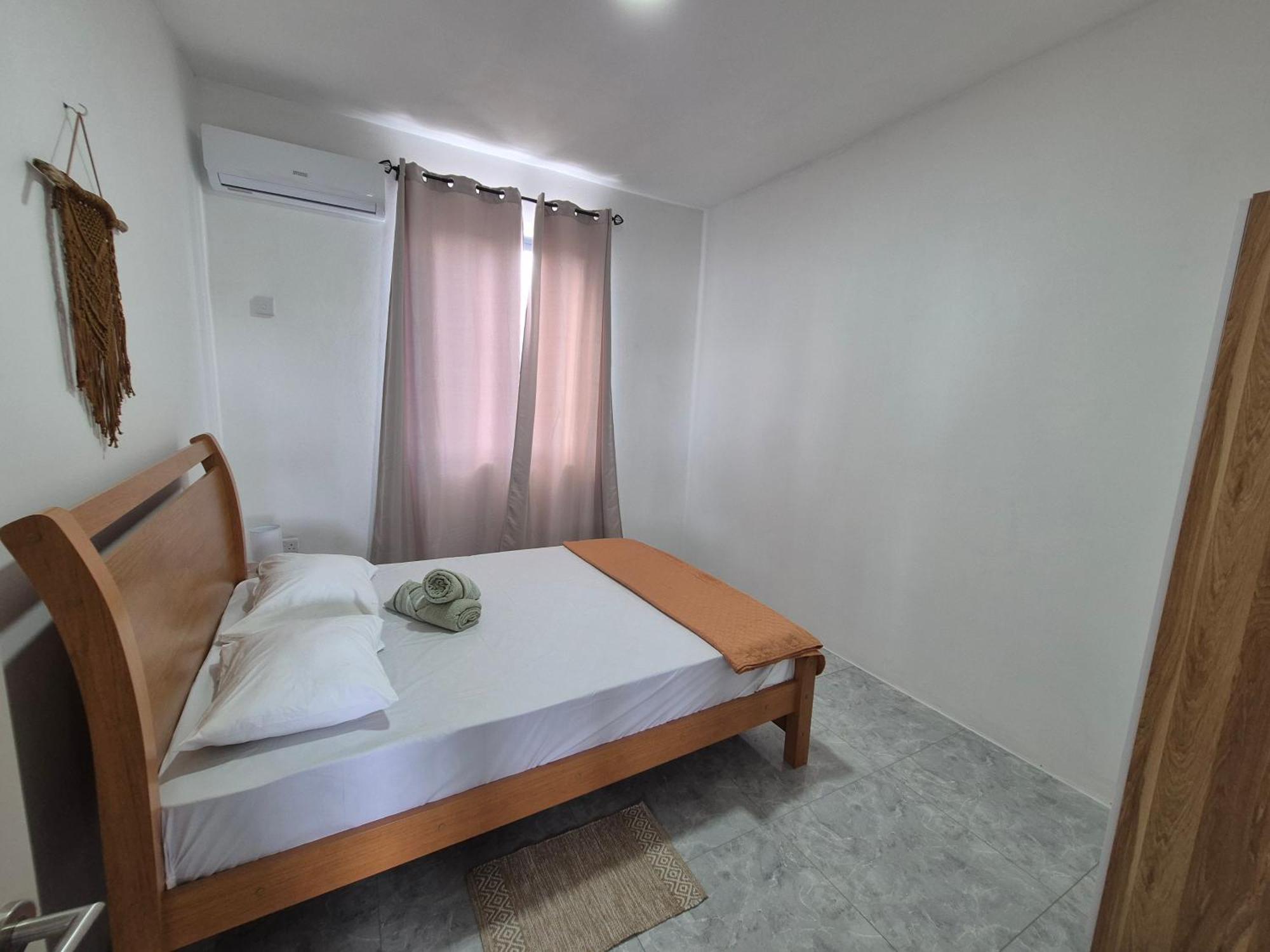 Skyview Apartment- Rooftop Penthouse With Sunset & Sea Views Flic-en-Flacq Esterno foto